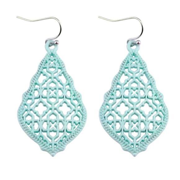 Jewelry - 💕5/$18 Y2K Filigree Dangle Earrings